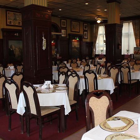 Hotel Mars Прага Екстериор снимка